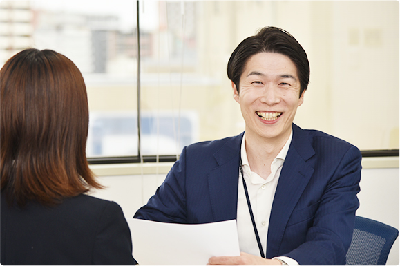 赤塚さんの笑顔の写真