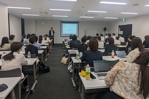 社員総会の様子
